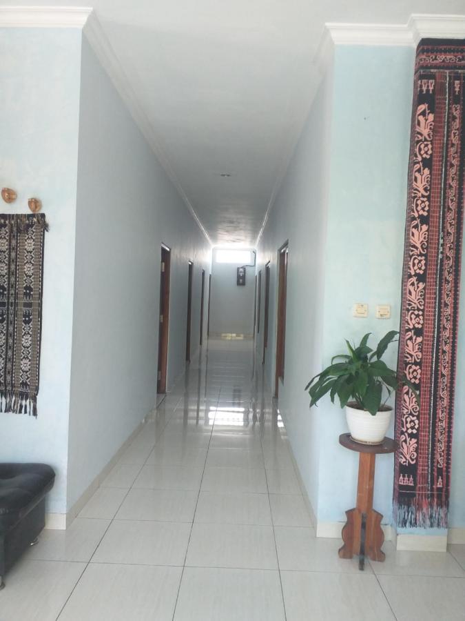Hotel Mehara Labuan Bajo Buitenkant foto