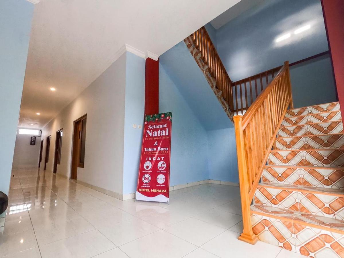 Hotel Mehara Labuan Bajo Buitenkant foto